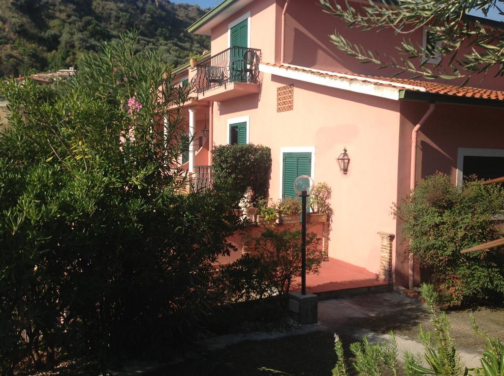 Hotel Villa Sirina Taormina Exterior photo